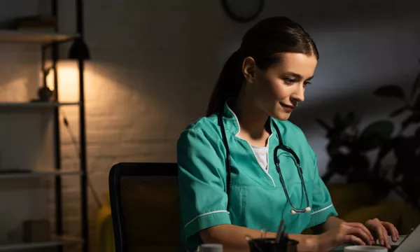 job étudiant la nouit et le weekend